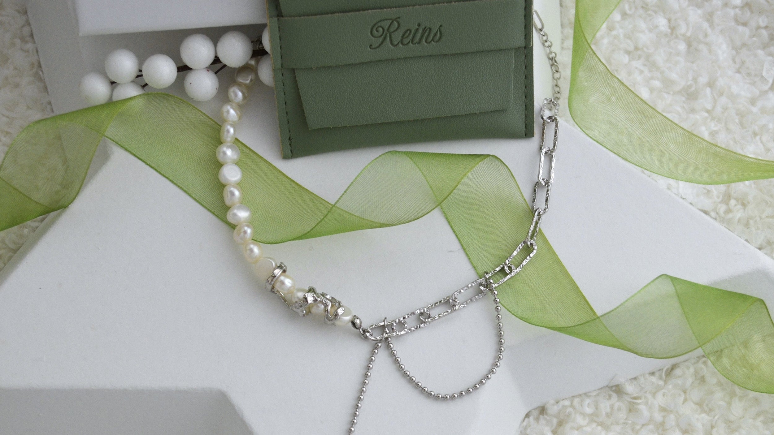 Colier din Argint Reins, cu perle naturale de apa dulce - Gothic Pearl, vedere detaliata, 01R01-0012